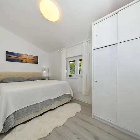 Dalapado By Interhome 扎达尔